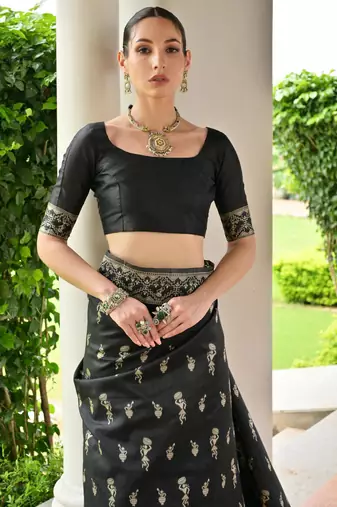 Black banglori raw silk blend weaving warli rich look classy saree