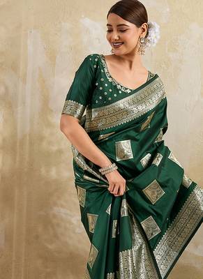 Green silk blend woven saree 4