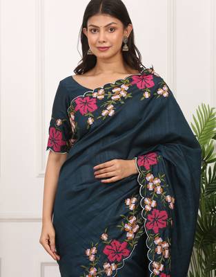 Blue manipuri silk blend elegant saree with embroidered with cut work 3
