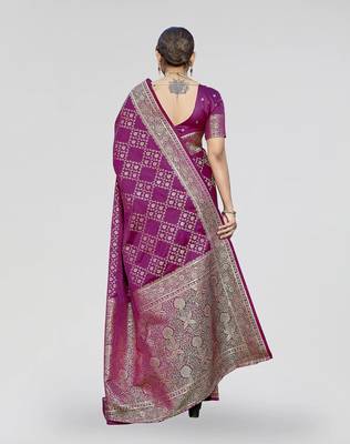 Rani pink zari woven banarasi silk ethnic saree with blouse 2