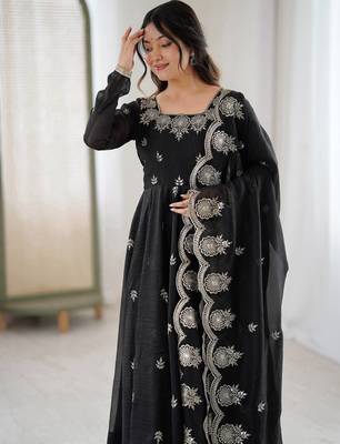 Black Color Embroidery Sequence Work Crunchy Silk Gown Set 2