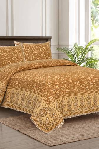 Bedsheet with Pillow Covers for Home & Bedroom Use