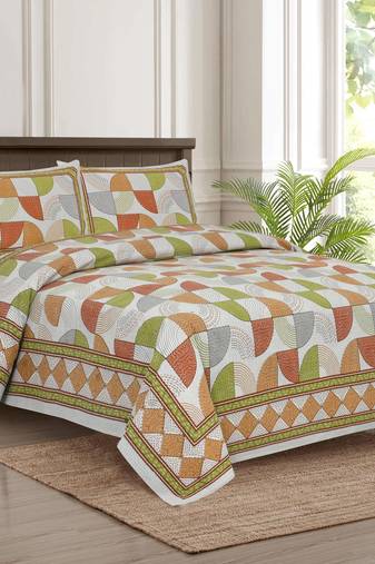 Bedsheet with Pillow Covers for Home & Bedroom Use