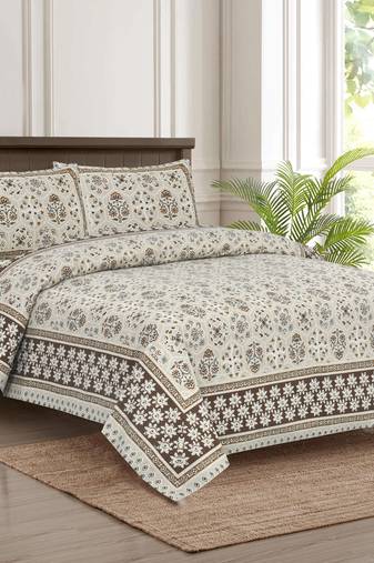Bedsheet with Pillow Covers for Home & Bedroom Use