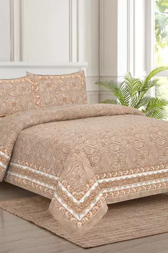 Bedsheet with Pillow Covers for Home & Bedroom Use