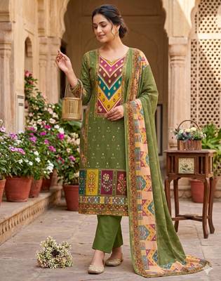 Green digital printed with real mirror-work kurta set 3