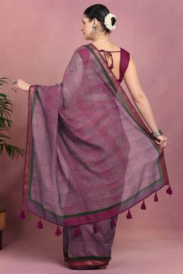 women's geometric print cotton blend saree -magenta 4