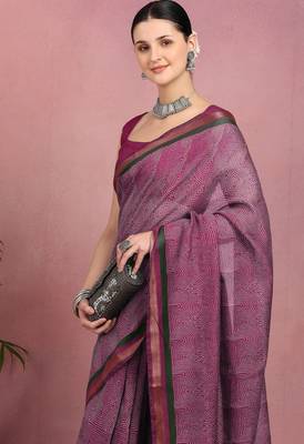 women's geometric print cotton blend saree -magenta 5