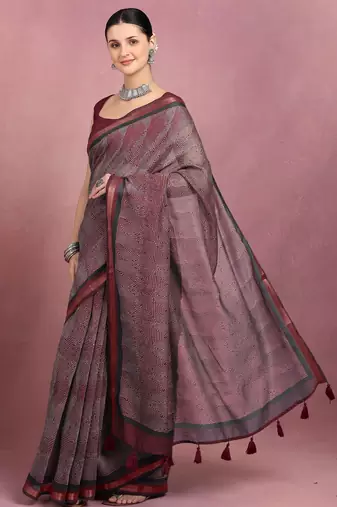 women's geometric print cotton blend saree -maroon