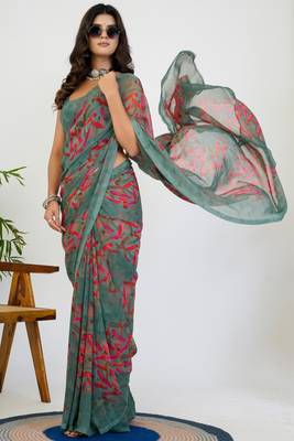 women's geometric print georgette saree -grey 3