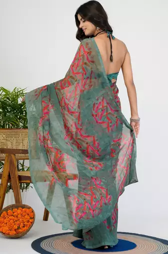 women's geometric print georgette saree -grey