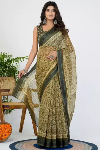women's floral print cotton blend saree -green