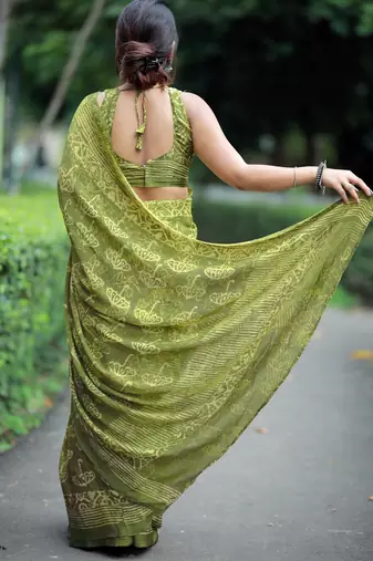 women's block print chiffon saree -green