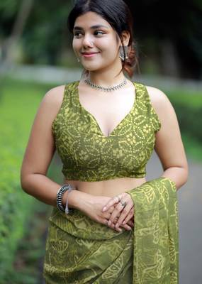 women's block print chiffon saree -green 5