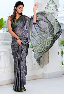 women's chevron print chiffon saree -purple 2