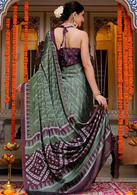 women's chevron print chiffon saree -green 4