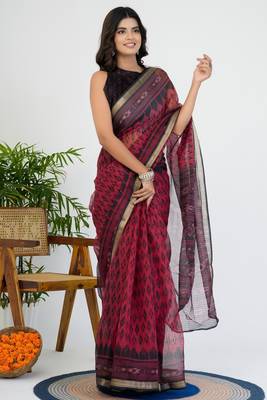 women's ikkat print kota doria saree -red 2