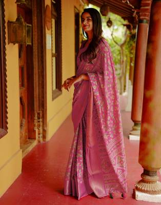 women's floral print cotton silk saree -pink 3
