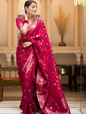 Rani zari woven silk saree elegant banarasi style wedding wear with blouse 4