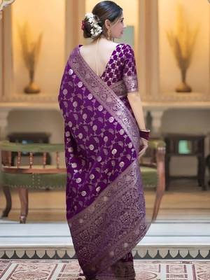 Wine zari woven silk saree elegant banarasi style wedding wear with blouse 2