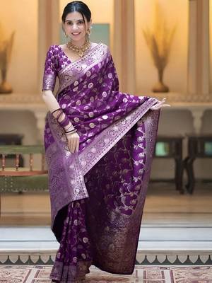Wine zari woven silk saree elegant banarasi style wedding wear with blouse 3