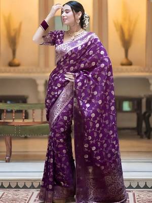 Wine zari woven silk saree elegant banarasi style wedding wear with blouse 4