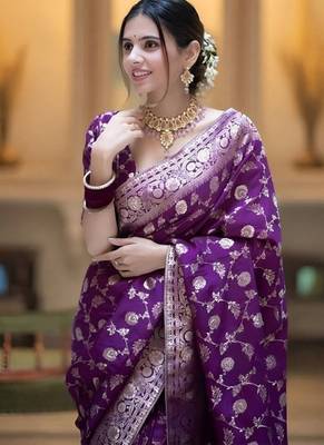 Wine zari woven silk saree elegant banarasi style wedding wear with blouse 5