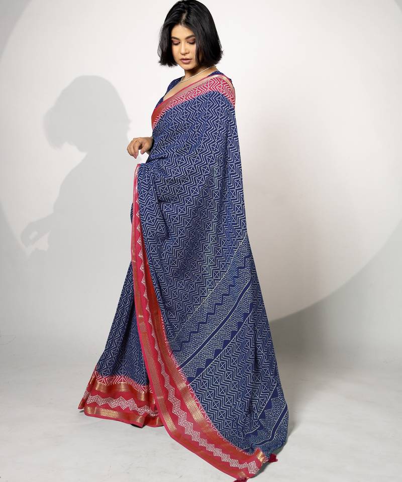women's chevron/zig zag print cotton silk saree -blue