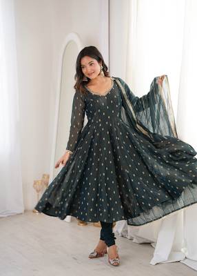 Teal Color Jacquard Butti And Lace Work Crunchy Silk Gown Set 1