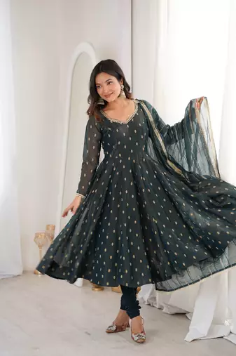 Teal Color Jacquard Butti And Lace Work Crunchy Silk Gown Set
