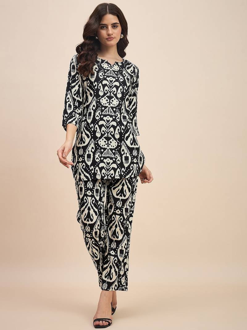 Black & white printed co ords