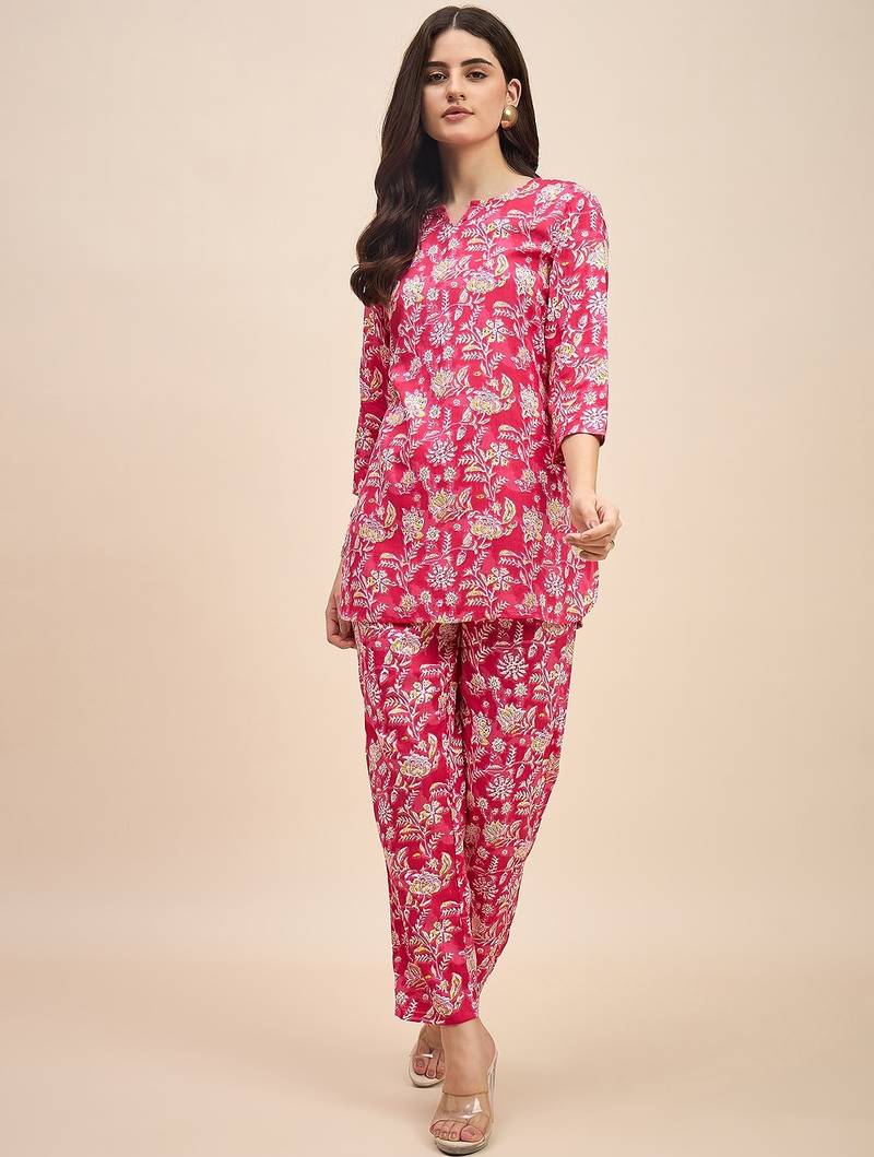 Printed  v neck top with trousers co ords set