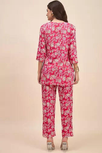 Printed  v neck top with trousers co ords set