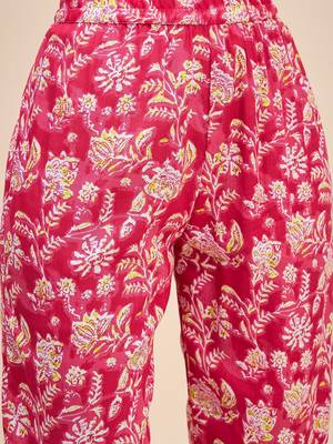 Printed  v neck top with trousers co ords set 4
