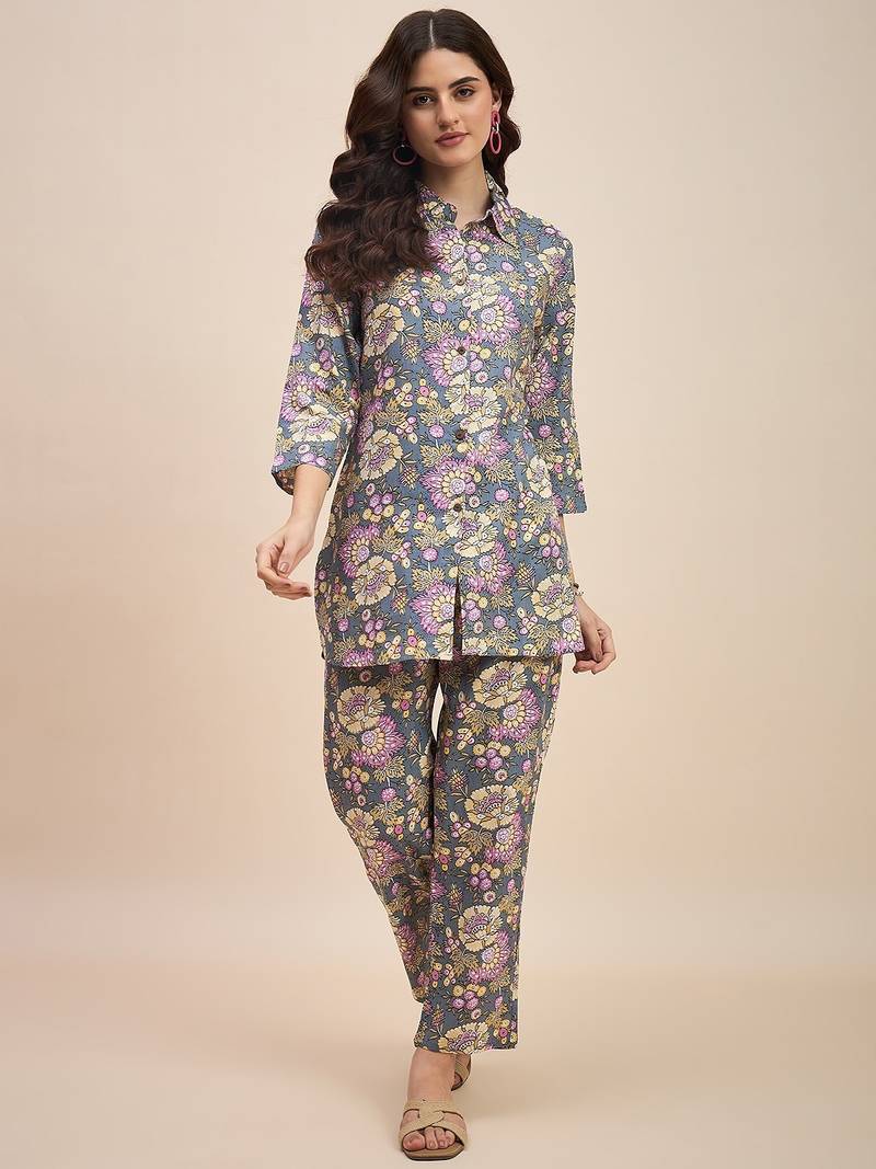 Grey & pink printed shirt collar co ords set