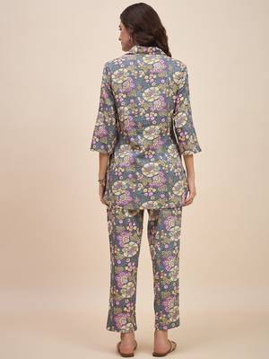 Grey & pink printed shirt collar co ords set 3