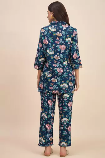 Printed shirt with trousers co ords