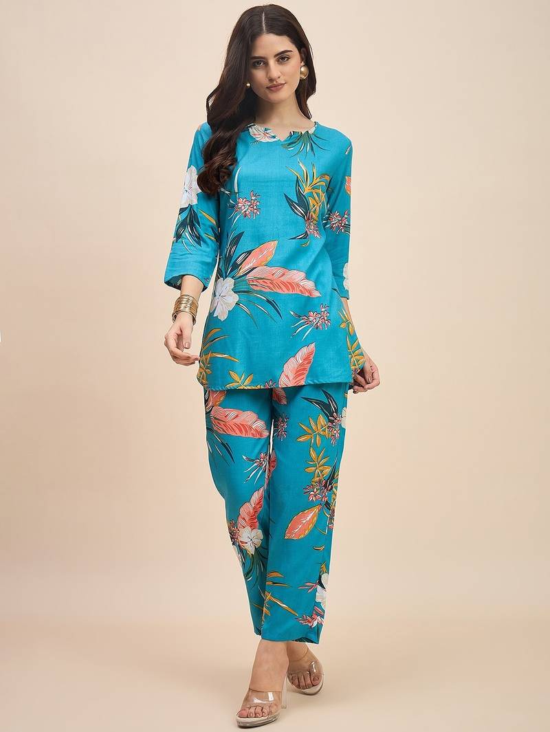 Blue floral printed notch neck tunic & trousers