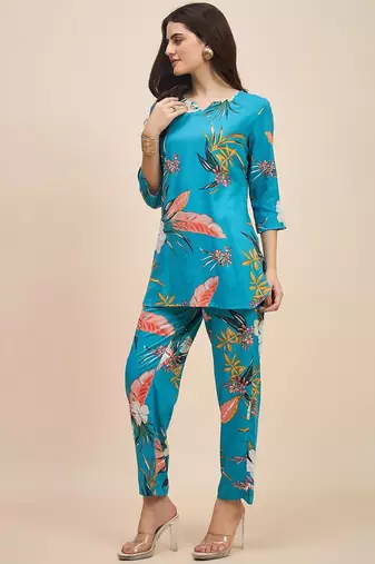 Blue floral printed notch neck tunic & trousers