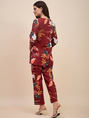 Maroon floral printed notch neck tunic with trousers 4