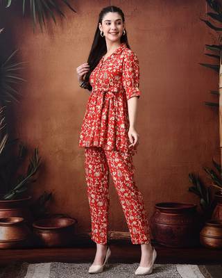 Printed top with trousers co ords 2