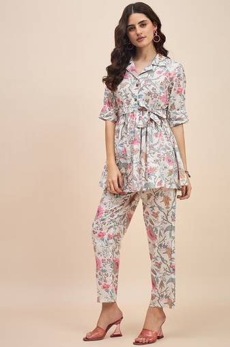 White & pink printed tunic & trousers co ord