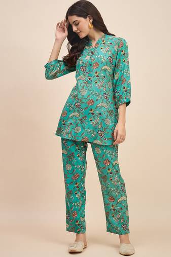 Printed round neck tunic & trousers co ords