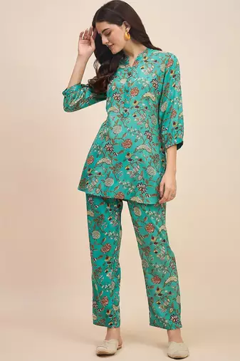 Printed round neck tunic & trousers co ords