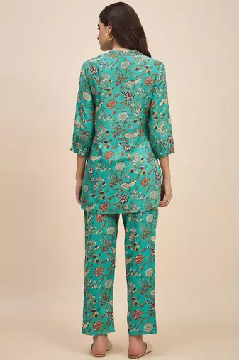 Printed round neck tunic & trousers co ords