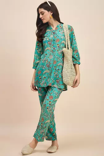 Printed round neck tunic & trousers co ords