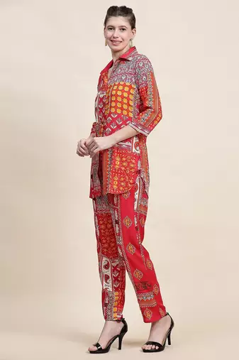 Printed shirt & trousers co ord