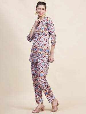 Printed top with trousers co ords 5