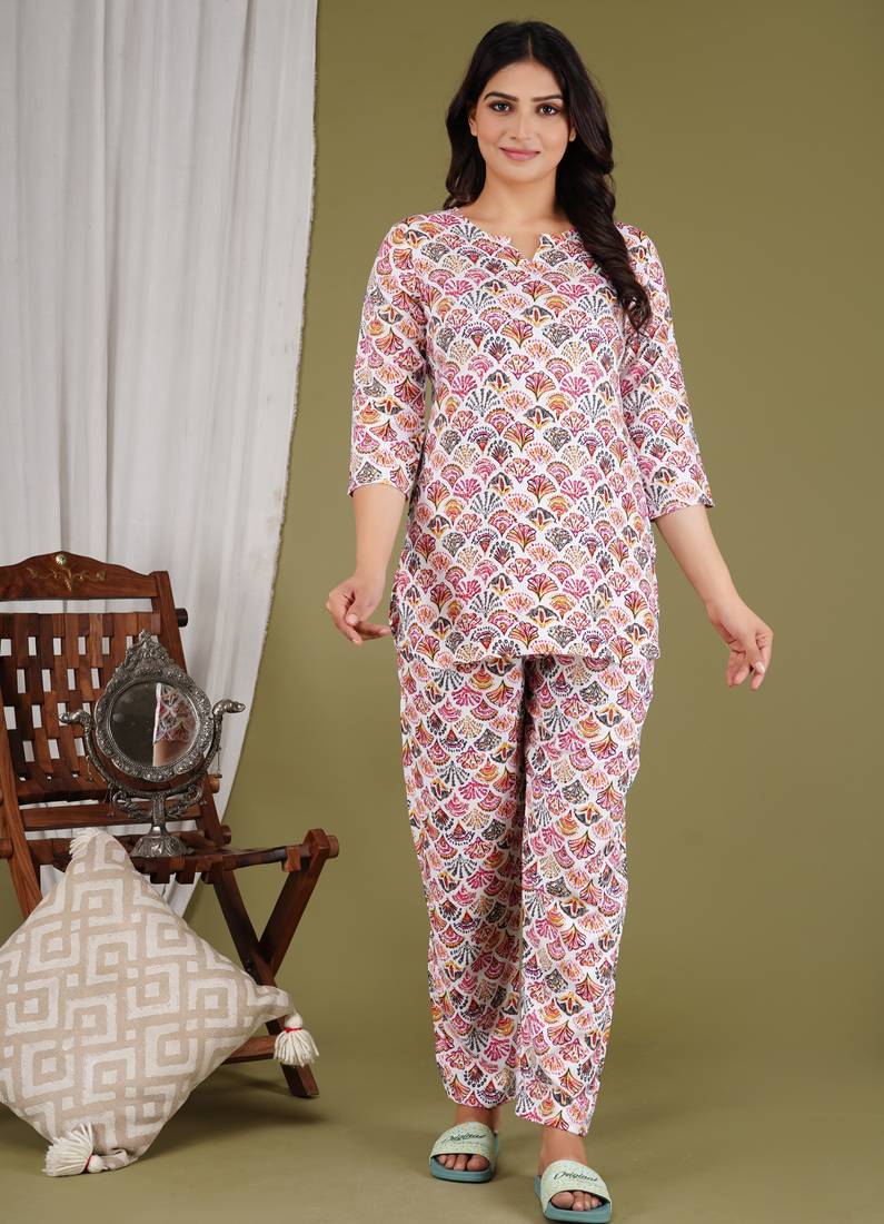 Casual printed v neck tunic with trousers