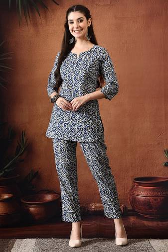 Blue printed cotton tunic with trousers co ords